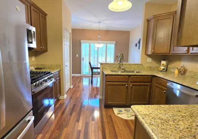4th image of 8211 Tremont Ln, Joliet, IL 60431 | MLS# 12722603