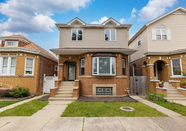 Photo 1 of Single family home for sale at 6017 S Monitor Ave, Chicago, IL 60638 | MLS# 12722610 | Listing updated on 2026-10-19