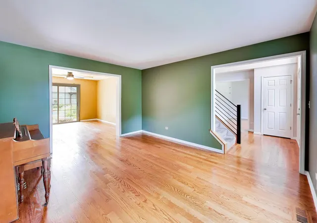 Photo 4 of Single family home for sale at 840 Napa Ln, Aurora, IL 60502 | MLS# 12722783 | Listing updated on 2026-08-30
