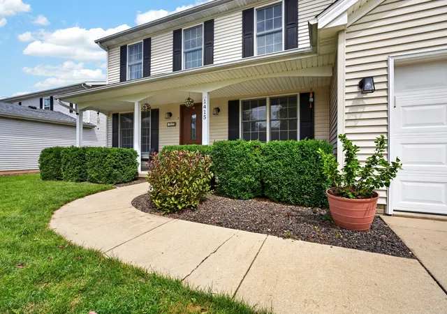 2nd image of 1415 Moss Creek Rd, Bloomington, IL 61704 | MLS# 12722885