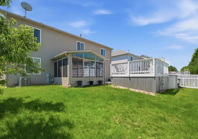 Photo 3 of Single family home for sale at 1986 Wedgewood Cir, Romeoville, IL 60446 | MLS# 12722888 | Listing updated on 2026-09-03
