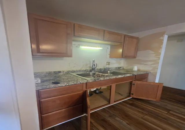 5th image of 821 E 10Th Pl, Ford Heights, IL 60411 | MLS# 12722903