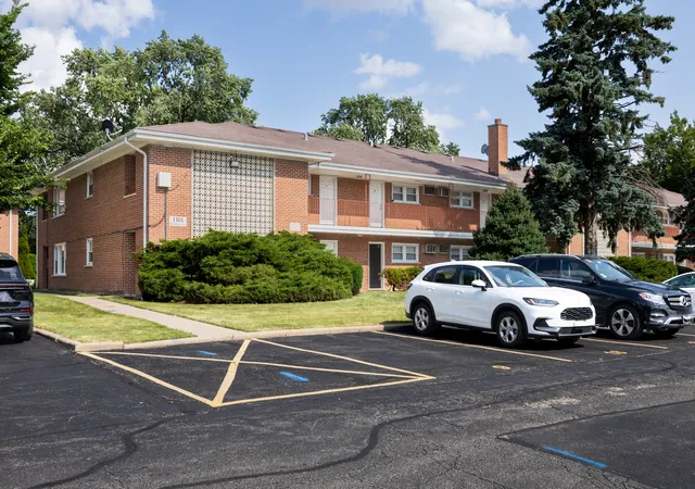 Photo 2 of Condo for sale at 1101 Holiday Ln #8, Des Plaines, IL 60016 | MLS# 12722925 | Listing updated on 2026-08-18