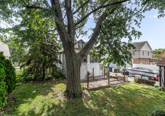 Photo 19 of Single family home for sale at 10230 S Turner Ave, Evergreen Park, IL 60805 | MLS# 12722943 | Listing updated on 2026-09-01