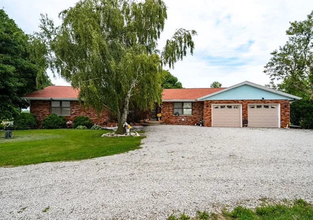 Photo 1 of Single family home for sale at 25823 E 2400 North Rd, Odell, IL 60460 | MLS# 12722949 | Listing updated on 2026-08-31