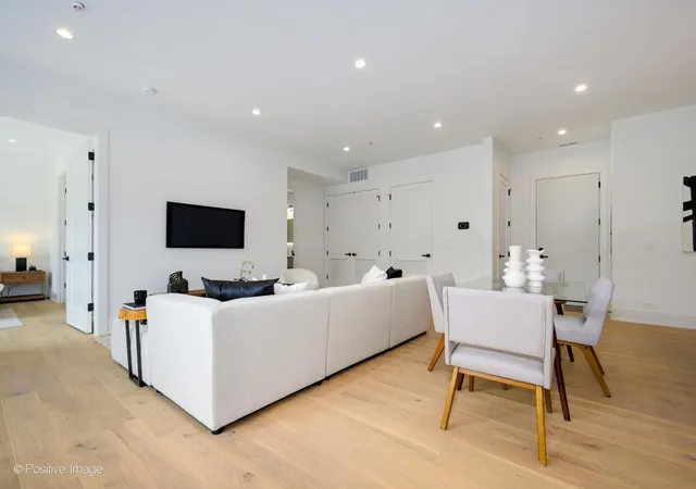 4th image of 515 W Elm St #502, Chicago, IL 60610 | MLS# 12722966