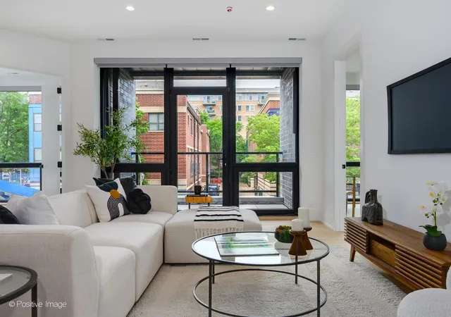 5th image of 515 W Elm St #502, Chicago, IL 60610 | MLS# 12722966