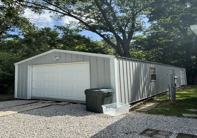 Photo 15 of Sale Pending at 1964 Dogwood Ln, Centralia, IL 62801 | MLS# 12723012 | Listing updated on 2026-08-21