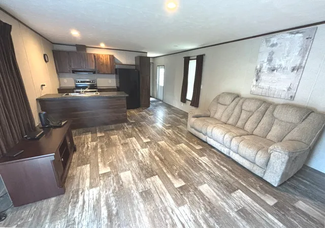 Photo 2 of Sale Pending at 1964 Dogwood Ln, Centralia, IL 62801 | MLS# 12723012 | Listing updated on 2026-08-21