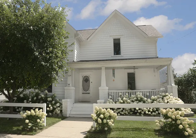 Photo 1 of Sale Pending at 534 2nd Avenue, Ottawa, IL 61350 | MLS# 12723058 | Listing updated on 2026-09-22