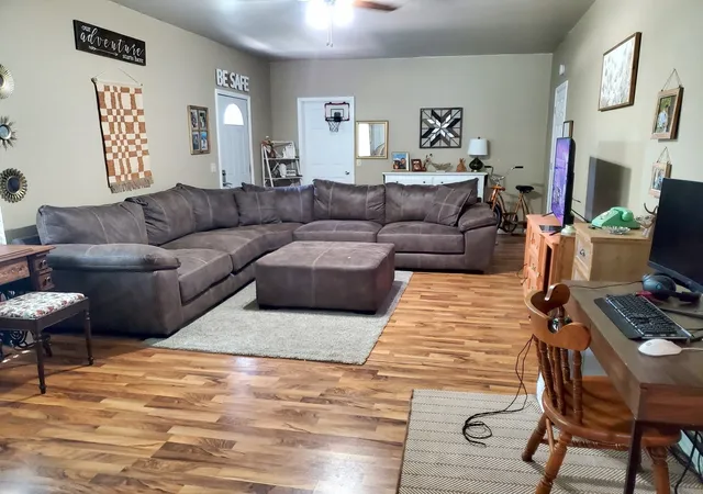 2nd image of 1116 N Gooding St, Lasalle, IL 61301 | MLS# 12723077