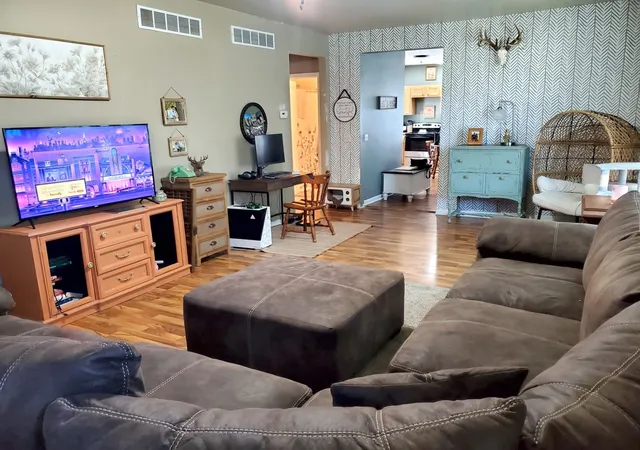 Photo 3 of Single family home for sale at 1116 N Gooding St, Lasalle, IL 61301 | MLS# 12723077 | Listing updated on 2026-09-01