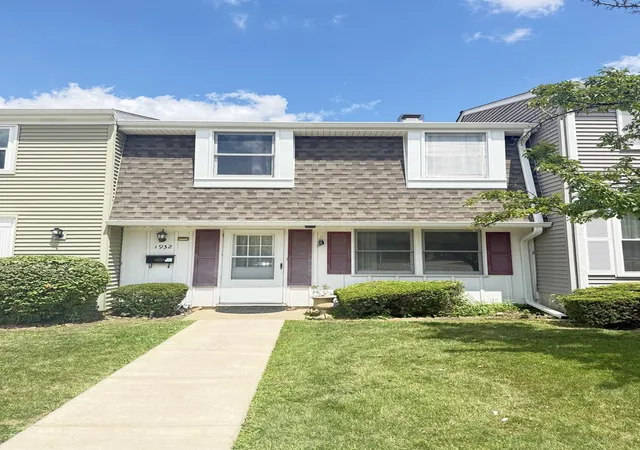 Photo 1 of Townhouse for sale at 1932 Farnham Ct, Schaumburg, IL 60194 | MLS# 12723099 | Listing updated on 2026-09-03