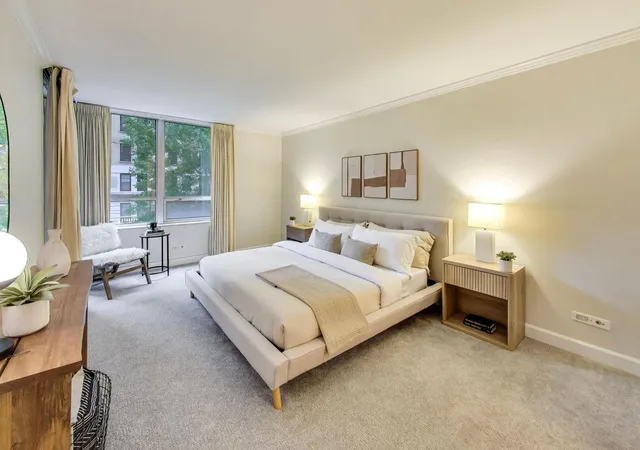 4th image of 201 E Chestnut St, Chicago, IL 60611