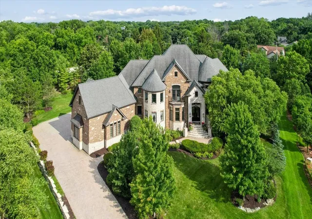 Photo 1 of Mansion for sale at 107 Forest Edge Dr, Palos Park, IL 60464 | MLS# 12723159 | Listing updated on 2026-08-19