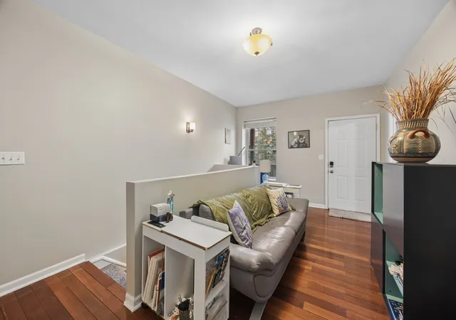 Photo 3 of Condo for sale at 4731 S Ingleside Ave #D1, Chicago, IL 60615 | MLS# 12723335 | Listing updated on 2026-08-17