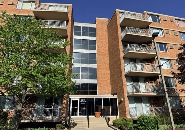 Condo for sale at 2211 S Stewart Ave #6A, Lombard, IL 60148 | MLS# 12723374 | Listing updated on 2026-08-31