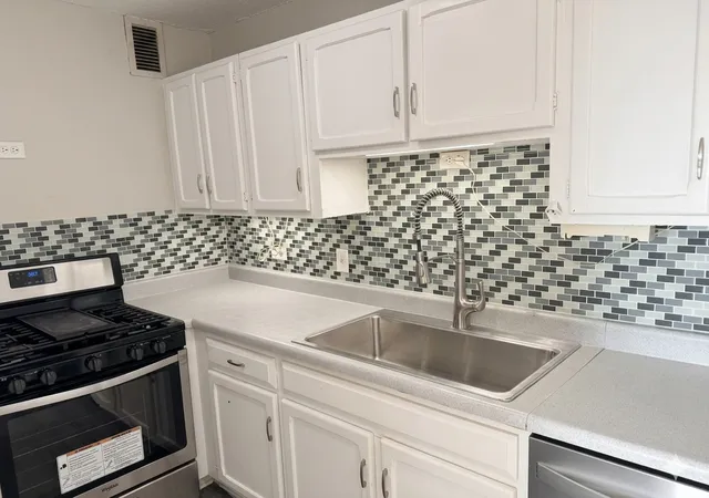 Photo 1 of Condo for sale at 2211 S Stewart Ave #6A, Lombard, IL 60148 | MLS# 12723374 | Listing updated on 2026-08-31