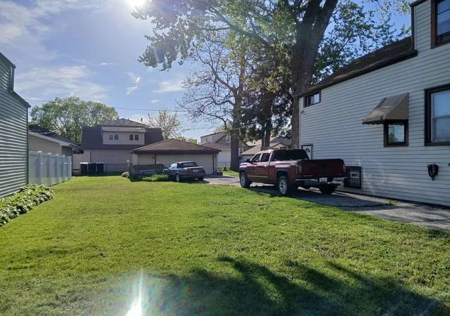 Photo 2 of Single family home for sale at 11028 S Sawyer Ave, Chicago, IL 60655 | MLS# 12723401 | Listing updated on 2026-08-27