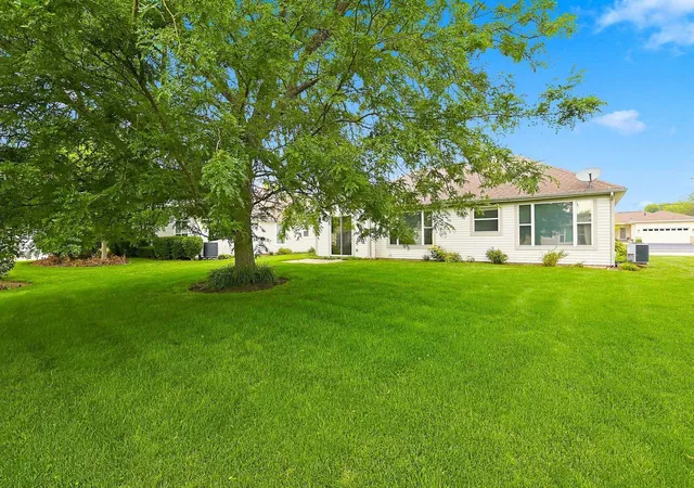2nd image of 12449 Fox Run Ct, Huntley, IL 60142 | MLS# 12723468