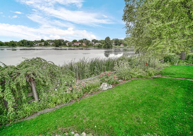 4th image of 779 Feather Sound Dr, Bolingbrook, IL 60440 | MLS# 12723659