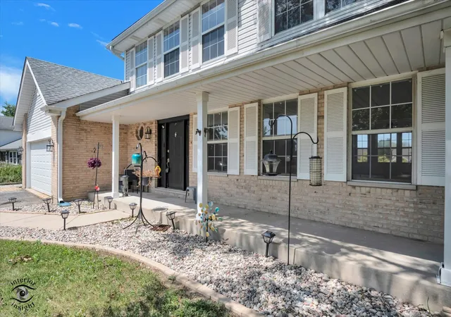Photo 2 of Single family home for sale at 20532 Timber Ml Dr, Frankfort, IL 60423 | MLS# 12723752 | Listing updated on 2026-08-19