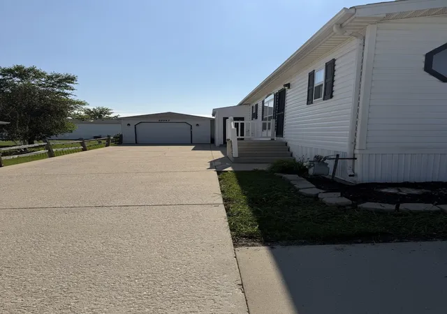 3rd image of 22943 S Big Run Dr, Frankfort, IL 60423 | MLS# 12723784