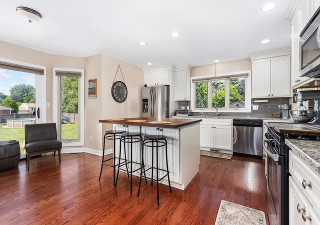 image of 20752 Mary Dr, Lockport, IL 60441 | MLS# 12723847