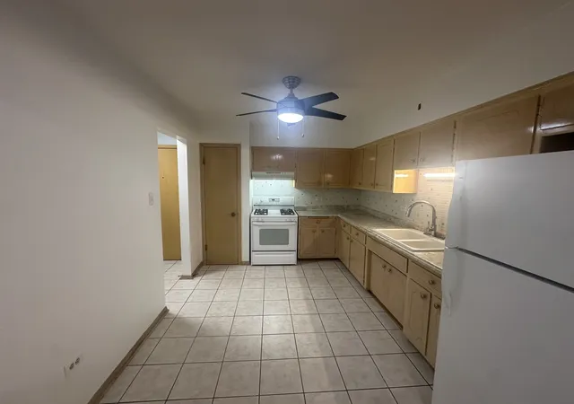 3rd image of 3001 N Paris Ave, River Grove, IL 60171