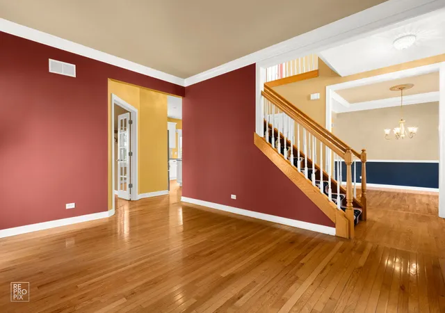 Photo 4 of Single family home for sale at 2820 Fairhauser Ct, Naperville, IL 60564 | MLS# 12723863 | Listing updated on 2026-08-20