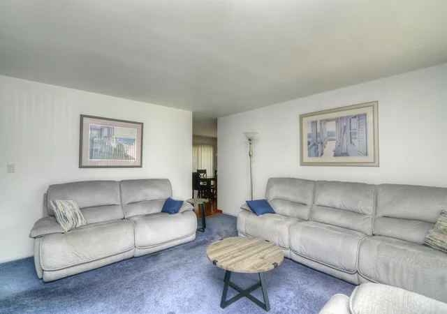 Photo 3 of Single family home for sale at 736 Cynthia Ln, Glendale Heights, IL 60139 | MLS# 12723881 | Listing updated on 2026-08-22