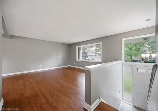 5th image of 407 Keepataw Dr, Lemont, IL 60439 | MLS# 12723963