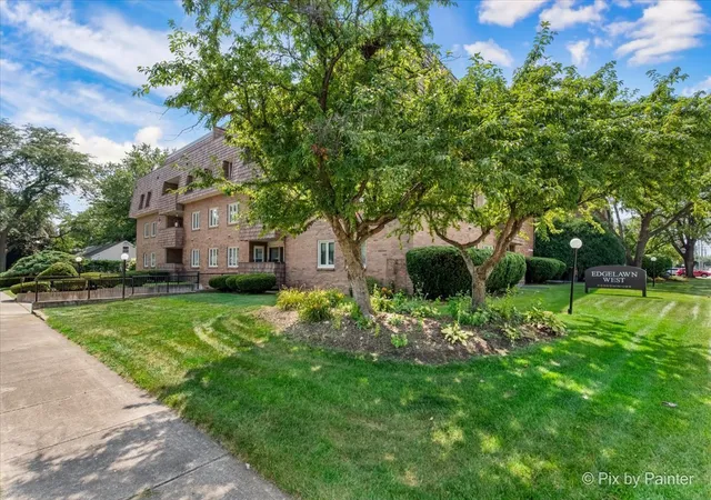image of 1730 W Galena Blvd, Aurora, IL 60506