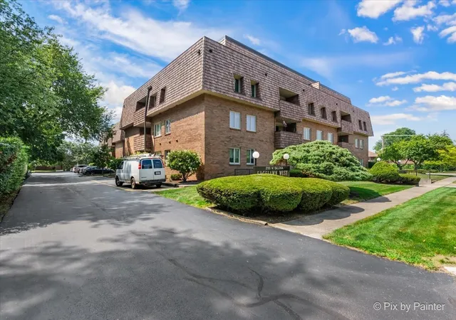 image of 1730 W Galena Blvd, Aurora, IL 60506