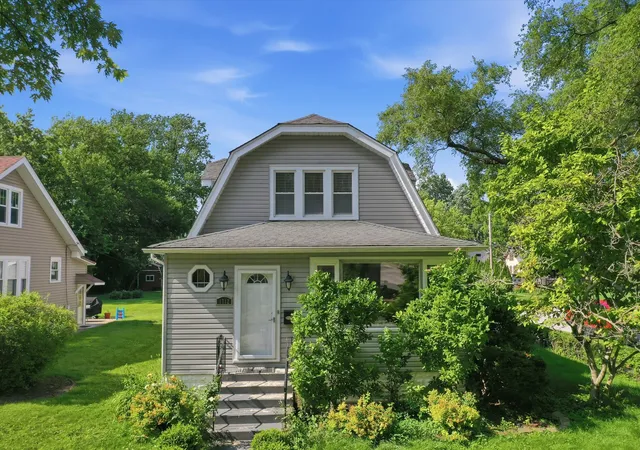 1st image of 1712 Linden Rd, Homewood, IL 60430 | MLS# 12724081