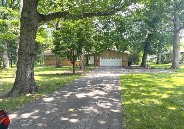 1st image of 9823 256th Ave, Salem, WI 53168 | MLS# 12724096