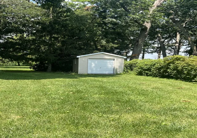 16th image of 9823 256th Ave, Salem, WI 53168 | MLS# 12724096