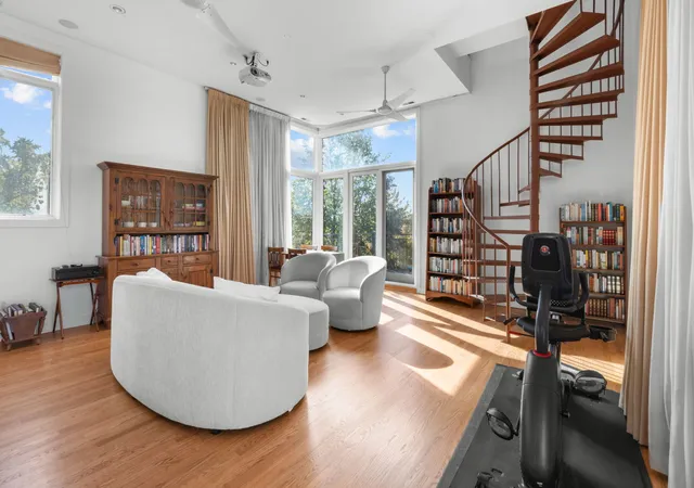 Photo 3 of Condo for sale at 6640 S Maryland Ave #3, Chicago, IL 60637 | MLS# 12724127 | Listing updated on 2026-08-25