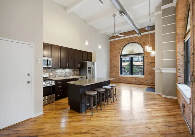 2nd image of 1439 S Michigan Ave #108, Chicago, IL 60605 | MLS# 12724137