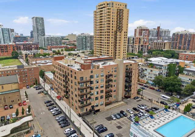 2nd image of 1439 S Michigan Ave, Chicago, IL 60605
