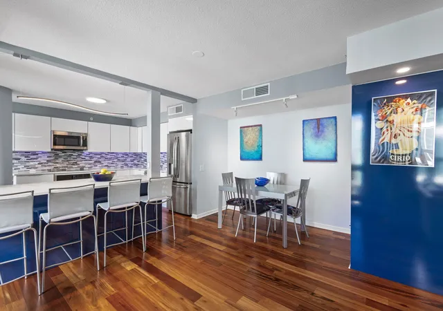 5th image of 1580 Sherman Ave #1207, Evanston, IL 60201 | MLS# 12724182