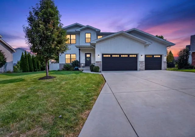 1st image of 3 Flag Tree Ct, Bloomington, IL 61705 | MLS# 12724270
