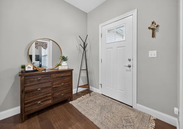 4th image of 3 Flag Tree Ct, Bloomington, IL 61705 | MLS# 12724270