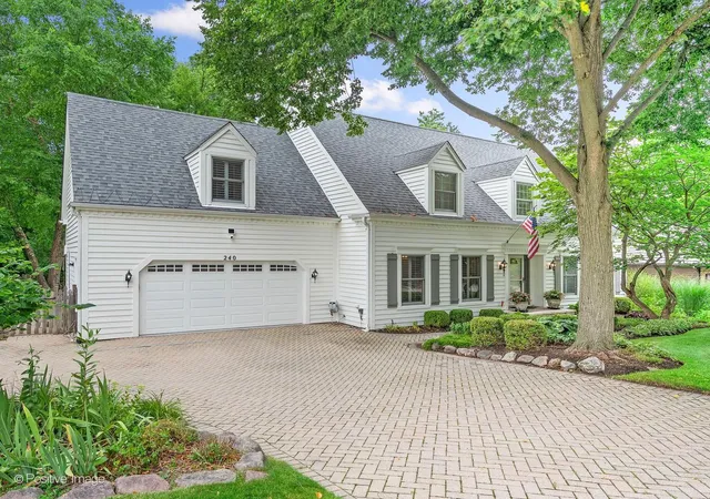 Photo 3 of Sale Pending at (Undisclosed), Libertyville, IL 60048 | MLS# 12724271 | Listing updated on 2026-09-04