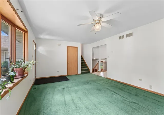 3rd image of 6911 Manchester Dr, Plainfield, IL 60586 | MLS# 12724382