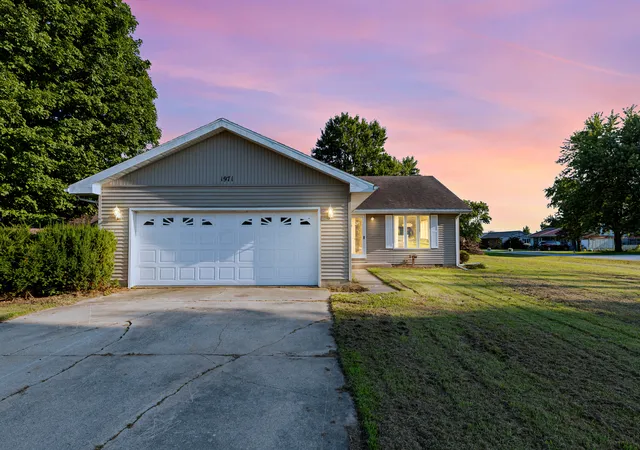 2nd image of 1971 Fleming St, Watseka, IL 60970 | MLS# 12724397