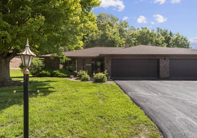 1st image of 3746 53rd St #1, Moline, IL 61265 | MLS# 12724398