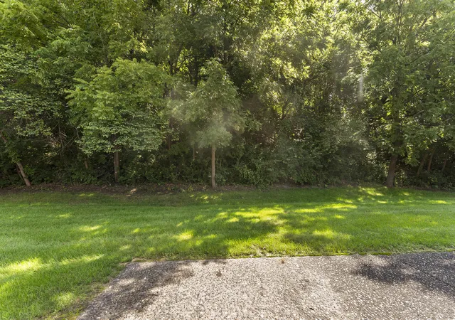 2nd image of 3746 53rd St, Moline, IL 61265