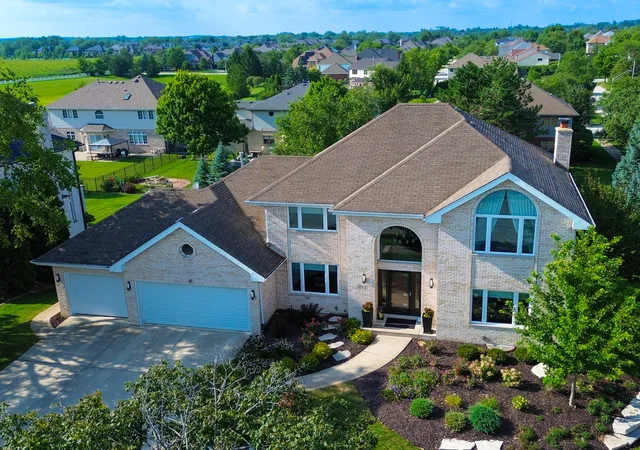 2nd image of 10512 Louetta Ln, Orland Park, IL 60467 | MLS# 12724455