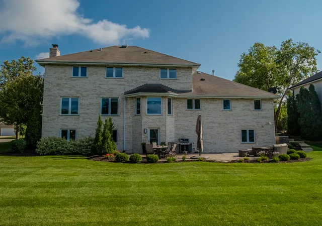 51st image of 10512 Louetta Ln, Orland Park, IL 60467 | MLS# 12724455